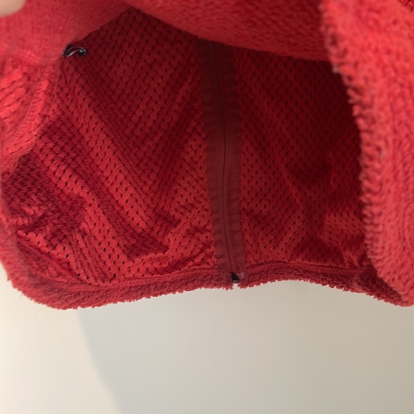 Patagonia Red Zip-up Vest - Picture 7 of 7